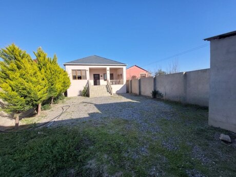 4 otaqlı həyət evi/bağ evi - Maştağa q. - 120 m²