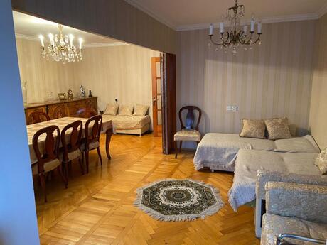 3 otaqlı köhnə tikili - Nizami m. - 80 m²