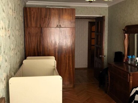 3 otaqlı köhnə tikili - Gənclik m. - 70 m²