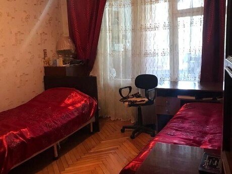 3 otaqlı köhnə tikili - Gənclik m. - 70 m²