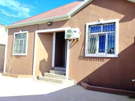 4 otaqlı həyət evi/bağ evi - Qobu q. - 120 m²