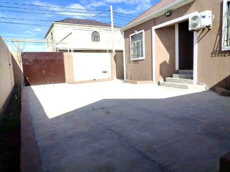 4 otaqlı həyət evi/bağ evi - Qobu q. - 120 m²