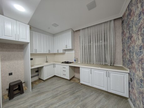 3 otaqlı yeni tikili - Qaraçuxur q. - 75 m²