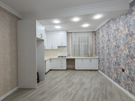 3 otaqlı yeni tikili - Qaraçuxur q. - 75 m²