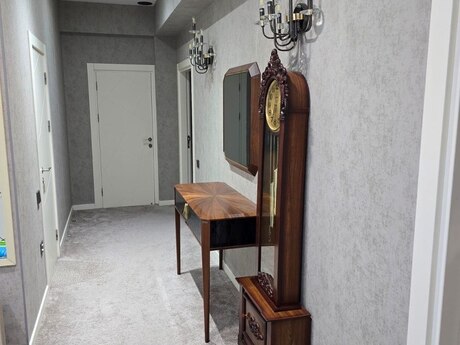 Elan №5894452 - Bakı, 28 May m., 3 otaqlı, 150 m², 5/12 mərtəbə