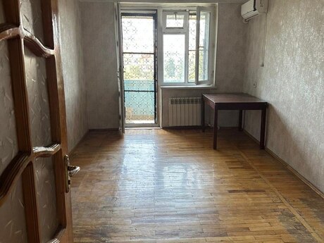 3 otaqlı köhnə tikili - Neftçilər m. - 70 m²