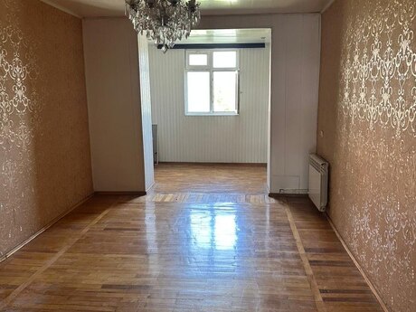 Elan №5894450 - Bakı, Neftçilər m., 3 otaqlı, 70 m², 5/5 mərtəbə