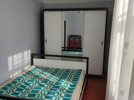 2 otaqlı köhnə tikili - Neftçilər m. - 50 m²
