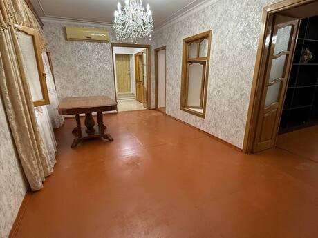 3 otaqlı köhnə tikili - İçəri Şəhər m. - 67 m²