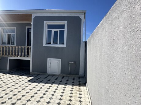 4 otaqlı həyət evi/bağ evi - Ramana q. - 110 m²