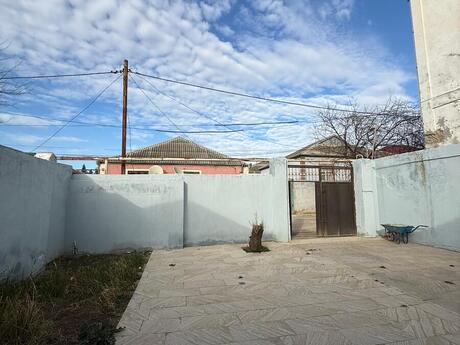 4 otaqlı həyət evi/bağ evi - Binəqədi q. - 100 m²