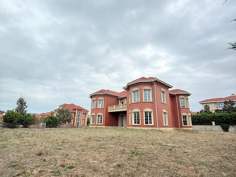 8 otaqlı həyət evi/bağ evi - Sea Breeze q. - 500 m²