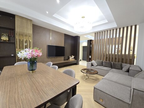 4 otaqlı mənzil, 140 m², Şah İsmayıl Xətai: 730 000 ₼ 2
