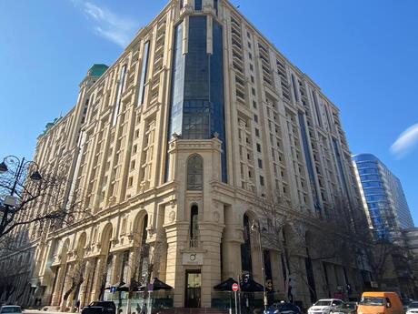 4 otaqlı yeni tikili - Nizami m. - 211 m²