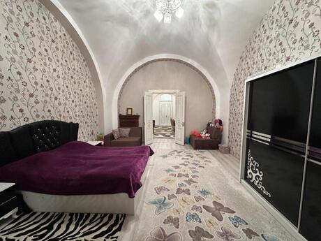 4 otaqlı köhnə tikili - 28 May m. - 112 m²