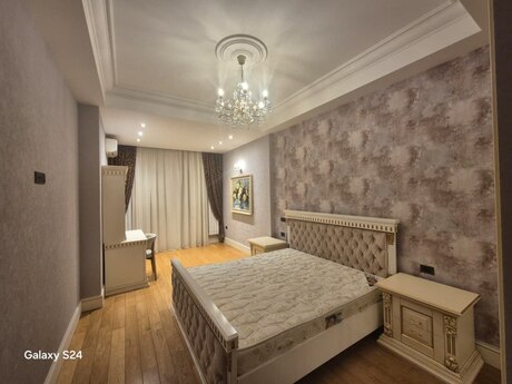 4 otaqlı mənzil, 200 m², Sahil: 830 000 ₼ 4