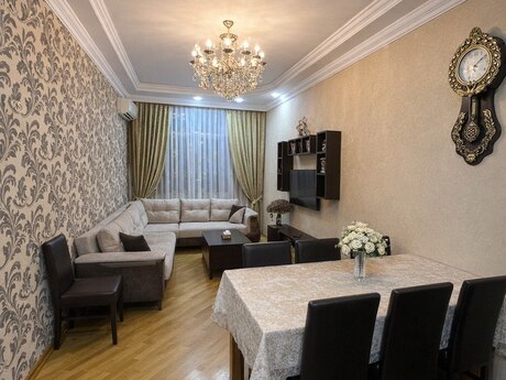 4 otaqlı yeni tikili - İnşaatçılar m. - 140 m²