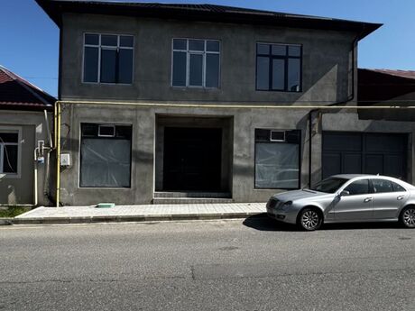 4 otaqlı həyət evi/bağ evi - Quba - 240 m²