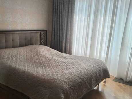 2 otaqlı köhnə tikili - Şah İsmayıl Xətai m. - 72 m²