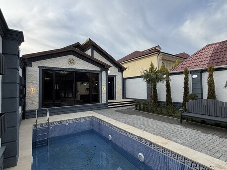 4 otaqlı həyət evi/bağ evi - Şüvəlan q. - 140 m²