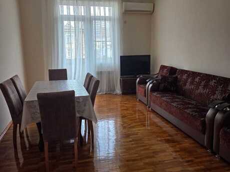 Elan №5897116 - Bakı, Nəriman Nərimanov m., 2 otaqlı, 80 m², 4/5 mərtəbə