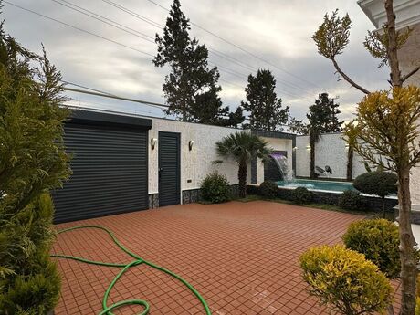 4 otaqlı həyət evi/bağ evi - Şüvəlan q. - 150 m²