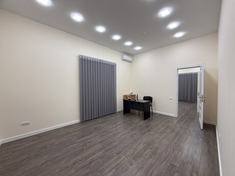4 otaqlı ofis - Ağ şəhər q. - 75 m²
