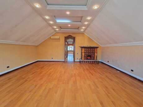 8 otaqlı həyət evi/bağ evi - Gənclik m. - 500 m²