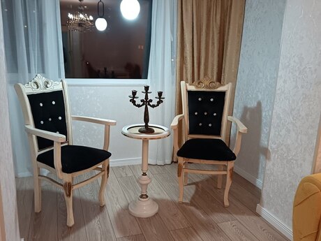 3 otaqlı köhnə tikili - İnşaatçılar m. - 80 m²
