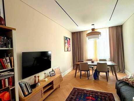 2 otaqlı köhnə tikili - Nizami m. - 55.5 m²