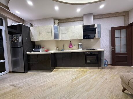 3 otaqlı yeni tikili - Şah İsmayıl Xətai m. - 101 m²