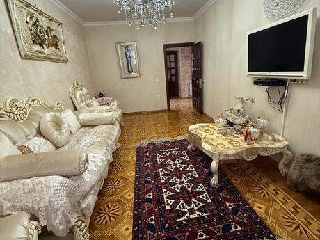 5 otaqlı köhnə tikili - Azadlıq Prospekti m. - 120 m²