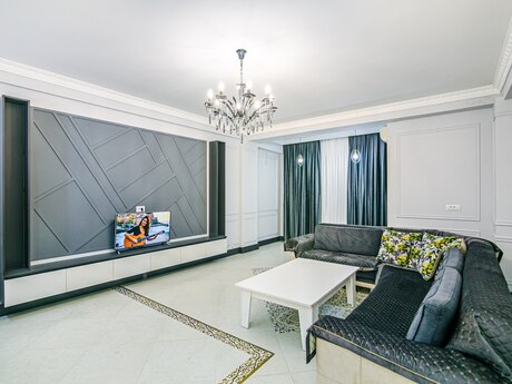 7 otaqlı yeni tikili - Sahil m. - 380 m²