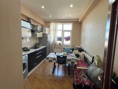 3 otaqlı yeni tikili - 8 Noyabr m. - 127 m²