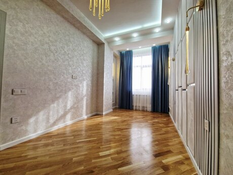 2-room apartment, 77 m², Qara Qarayev: 255 000 ₼ 5