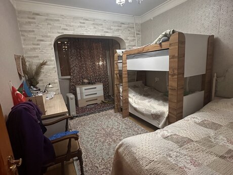 3 otaqlı köhnə tikili - 8-ci mikrorayon q. - 82 m²