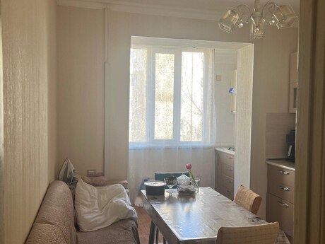 4 otaqlı köhnə tikili - Əhmədli m. - 100 m²