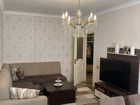 4 otaqlı köhnə tikili - Əhmədli m. - 100 m²