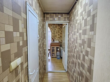2 otaqlı köhnə tikili - Qara Qarayev m. - 55 m²