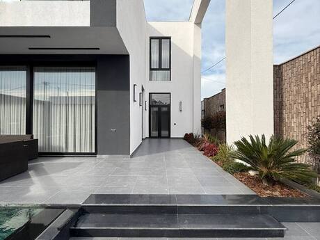 4 otaqlı həyət evi/bağ evi - Mərdəkan q. - 210 m²