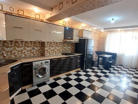 Elan №5897912 - Bakı, Nəriman Nərimanov m., 3 otaqlı, 150 m², 13/20 mərtəbə