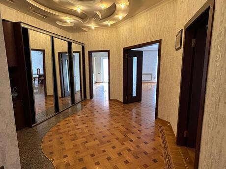 5 otaqlı yeni tikili - 28 May m. - 250 m²