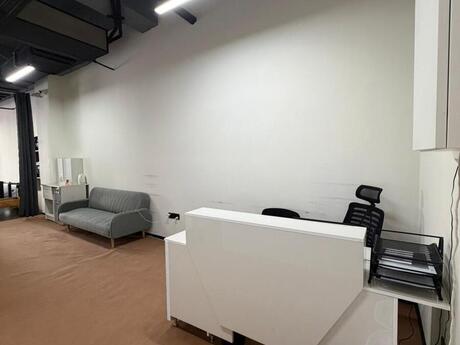 1 otaqlı ofis - 28 May m. - 135 m²