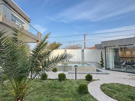 5 otaqlı həyət evi/bağ evi - Şüvəlan q. - 200 m²