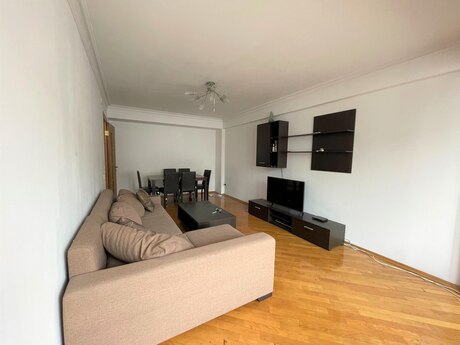 3 otaqlı köhnə tikili - 28 May m. - 100 m²