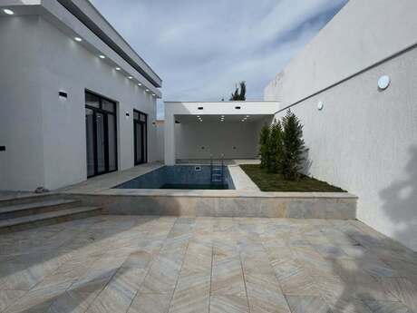 4 otaqlı həyət evi/bağ evi - Şüvəlan q. - 160 m²