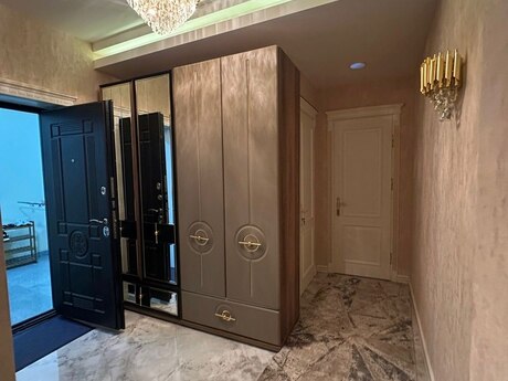 4 otaqlı mənzil, 175 m², Nəsimi: 490 000 ₼ 2