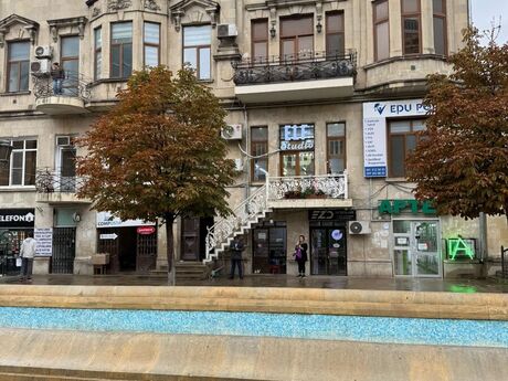 5 otaqlı köhnə tikili - Nizami m. - 150 m²