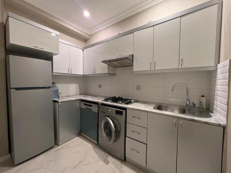 Kirayə 2 otaqlı mənzil, 70 m², Şah İsmayıl Xətai: 1 200 ₼/ay 4