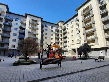 5 otaqlı yeni tikili - Ağ şəhər q. - 200 m²